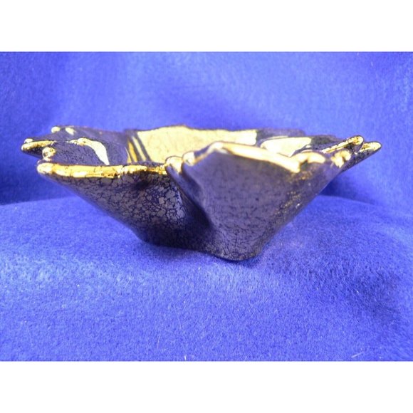 Dish Leaf Shaped Candy Vanity Trinket Pin Soap Bright Gold Tone Crackle Finish - Picture 3 of 9